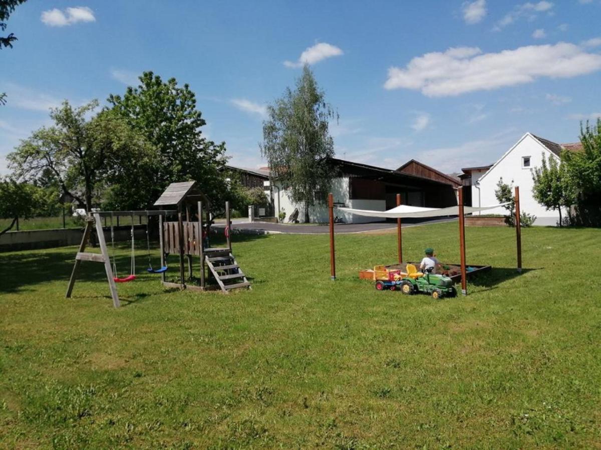 Отель Wohlfuehlhof Bachzelt Weitersfeld Экстерьер фото
